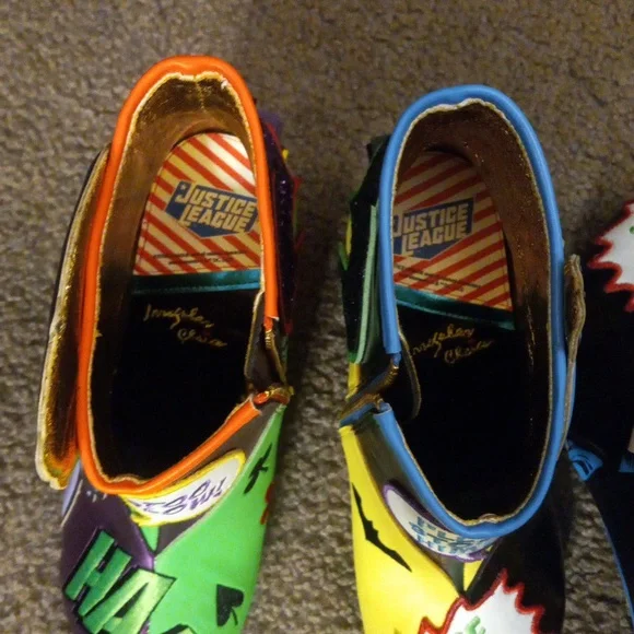 Batman and Joker Deadly Duo ankle boots, a size 10 & a size 11 - Picture 11 of 13
